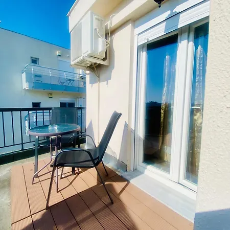 Elegant In The Center Of City. Apartament Saloniki